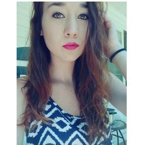 Meet your Posher, Alyssa